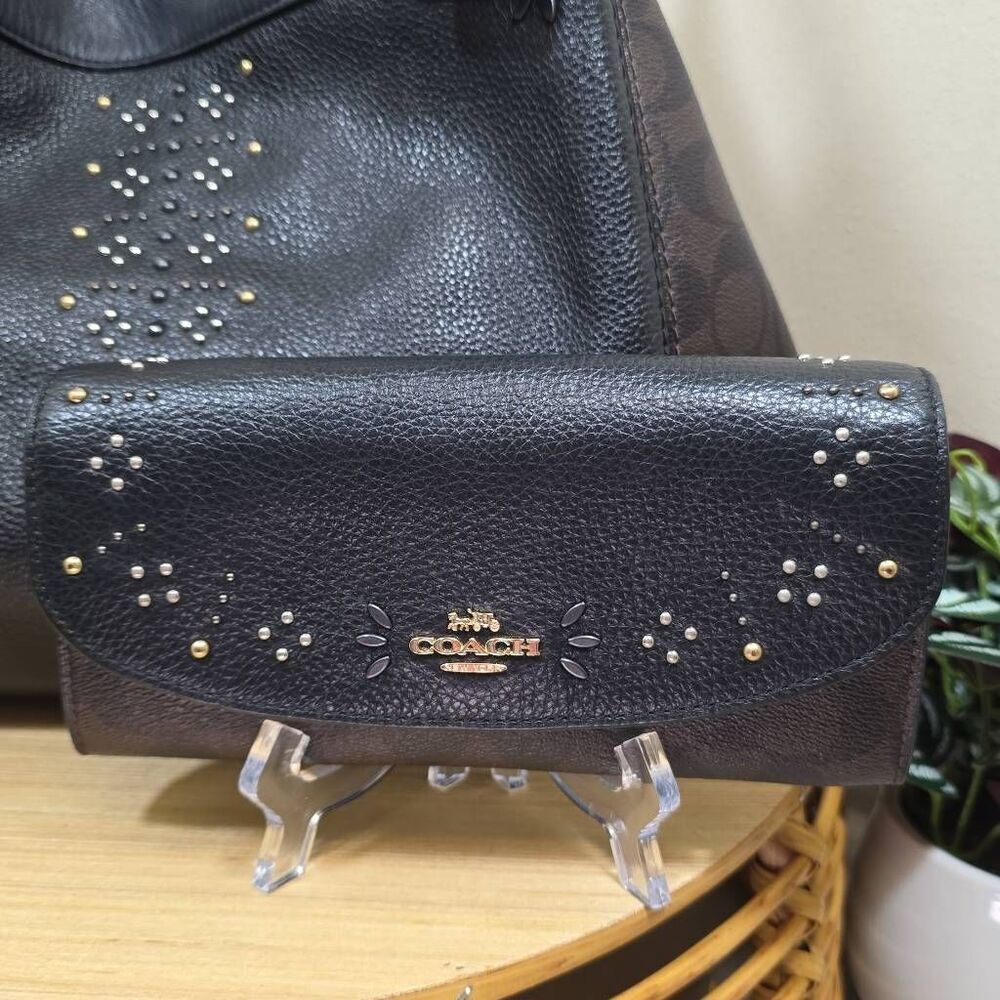Coach Lexy Shoulder Bag with Rivets + Matching Wallet - Picture 2 of 15